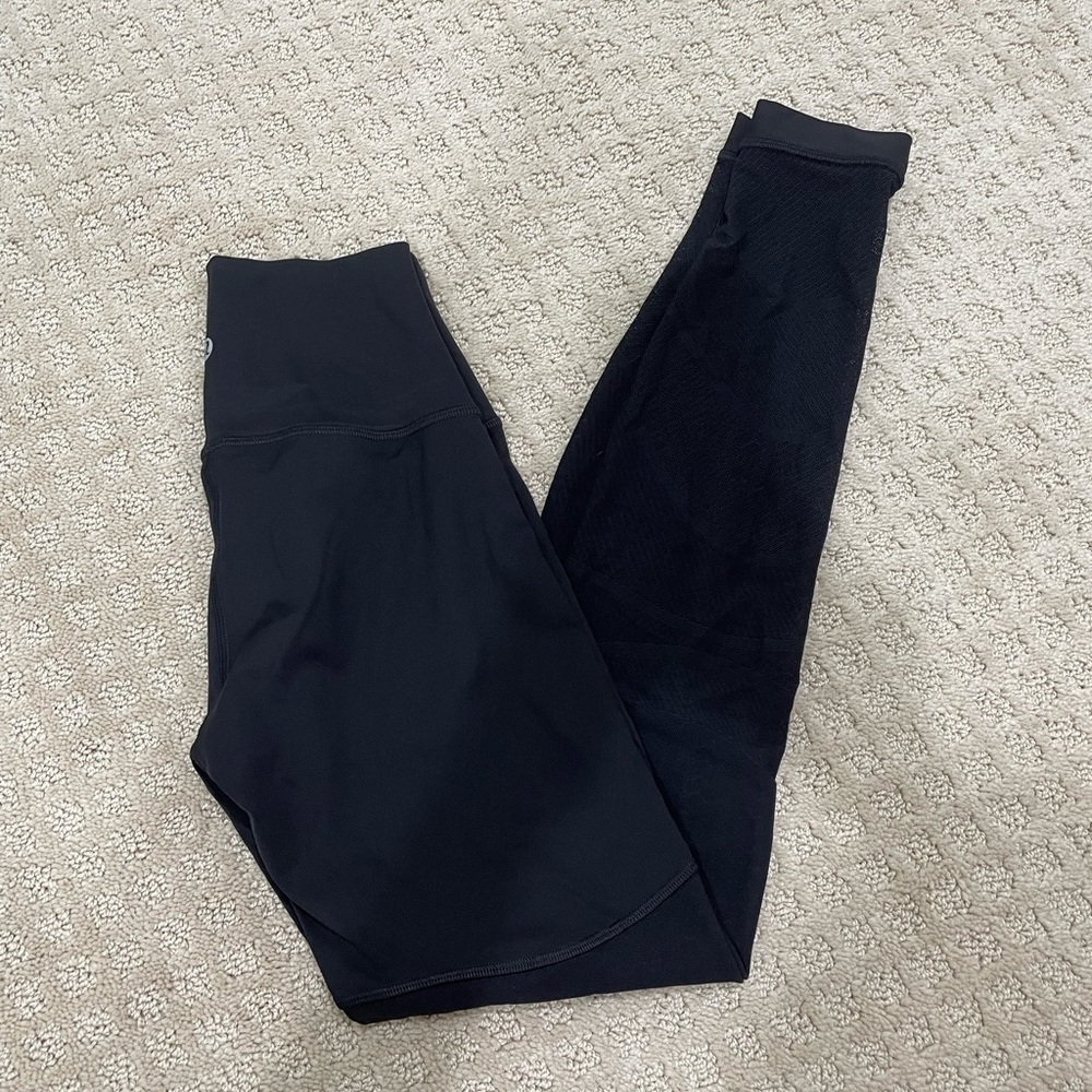 Lululemon mesh leggings size 4!